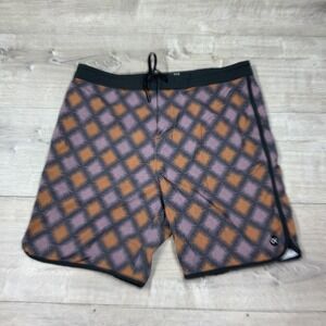 Outerknown Shorts‎ Mens 34 Gray Geometric Bermuda 9 Inseam Drawstring Pockets